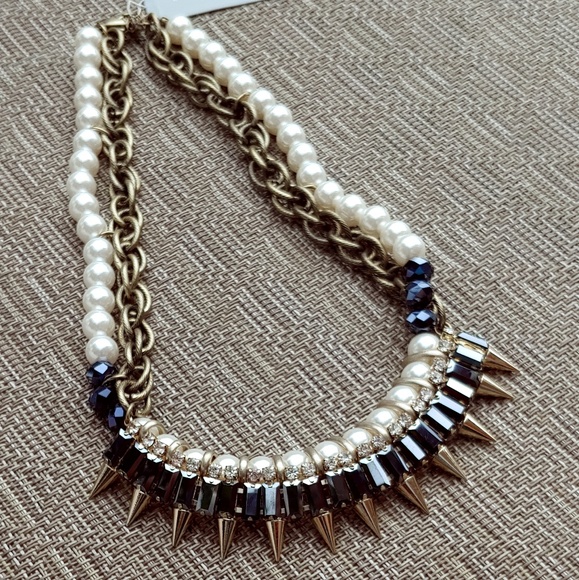 Spiked Stunning 18" Statement Necklace - Picture 3 of 7